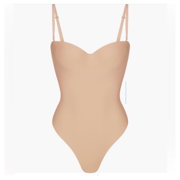 SKIMS Body Molded Underwire Thong Bodysuit | Clay | Size 4X - Picture 1 of 3